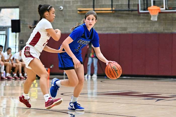 a South Medford Mission Hills girls basketball Oregon POA Holiday Classic December 30 2023 Leon Neuschwander 25